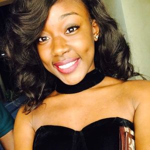 Meet your Posher, Nura